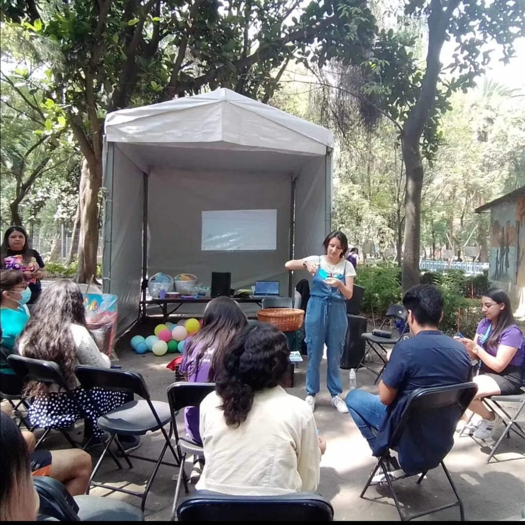 Talleres de Arte para Les adolescentes - Imagen 2